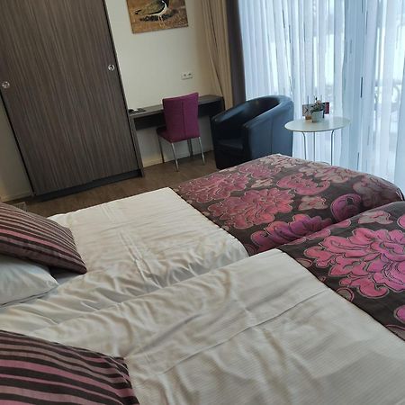 B&B Hotel De Vrije Vogel Elsloo  エクステリア 写真