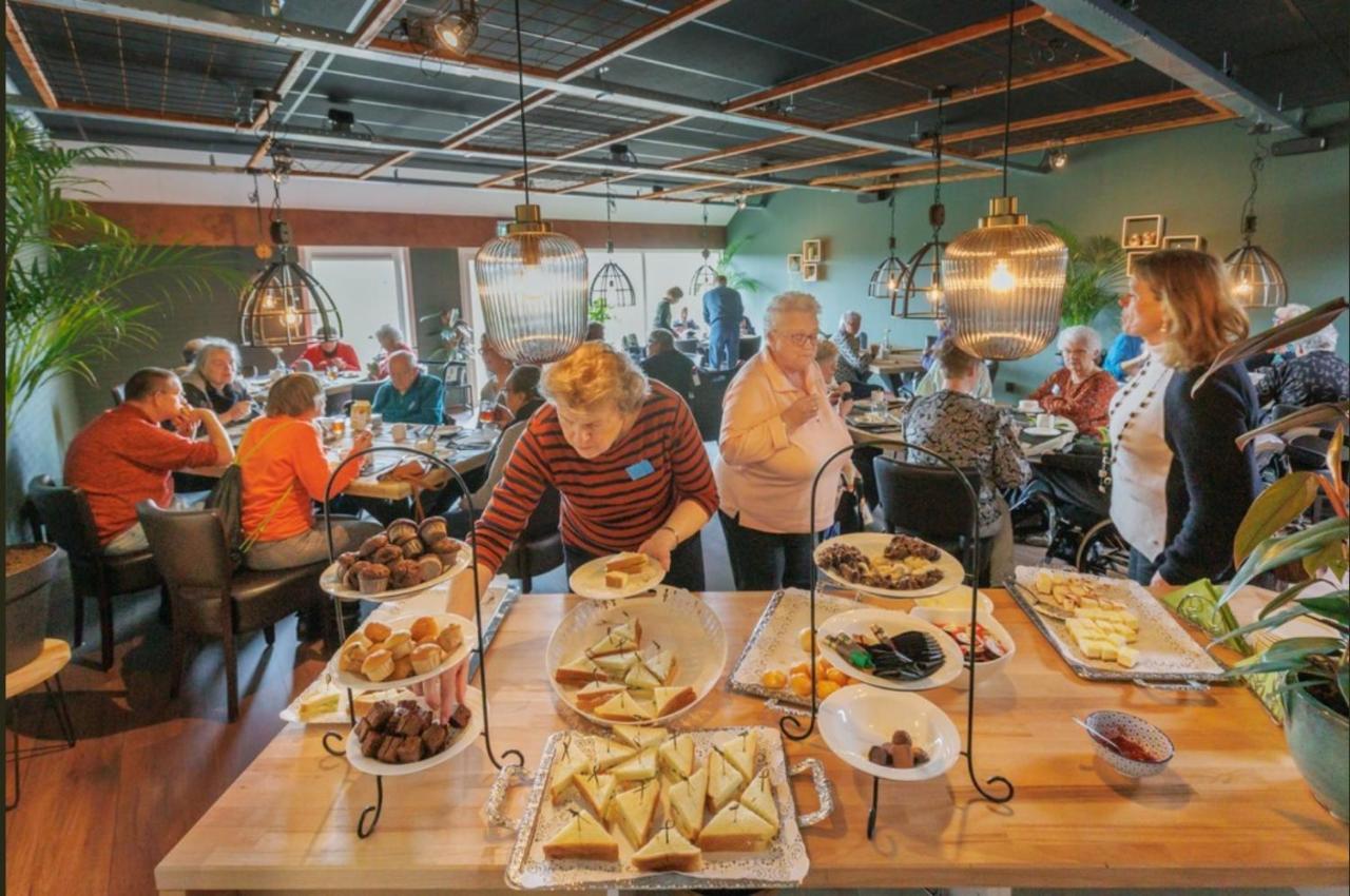 B&B Hotel De Vrije Vogel Elsloo  エクステリア 写真