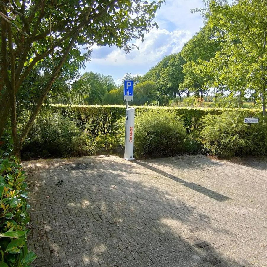 B&B Hotel De Vrije Vogel Elsloo  エクステリア 写真