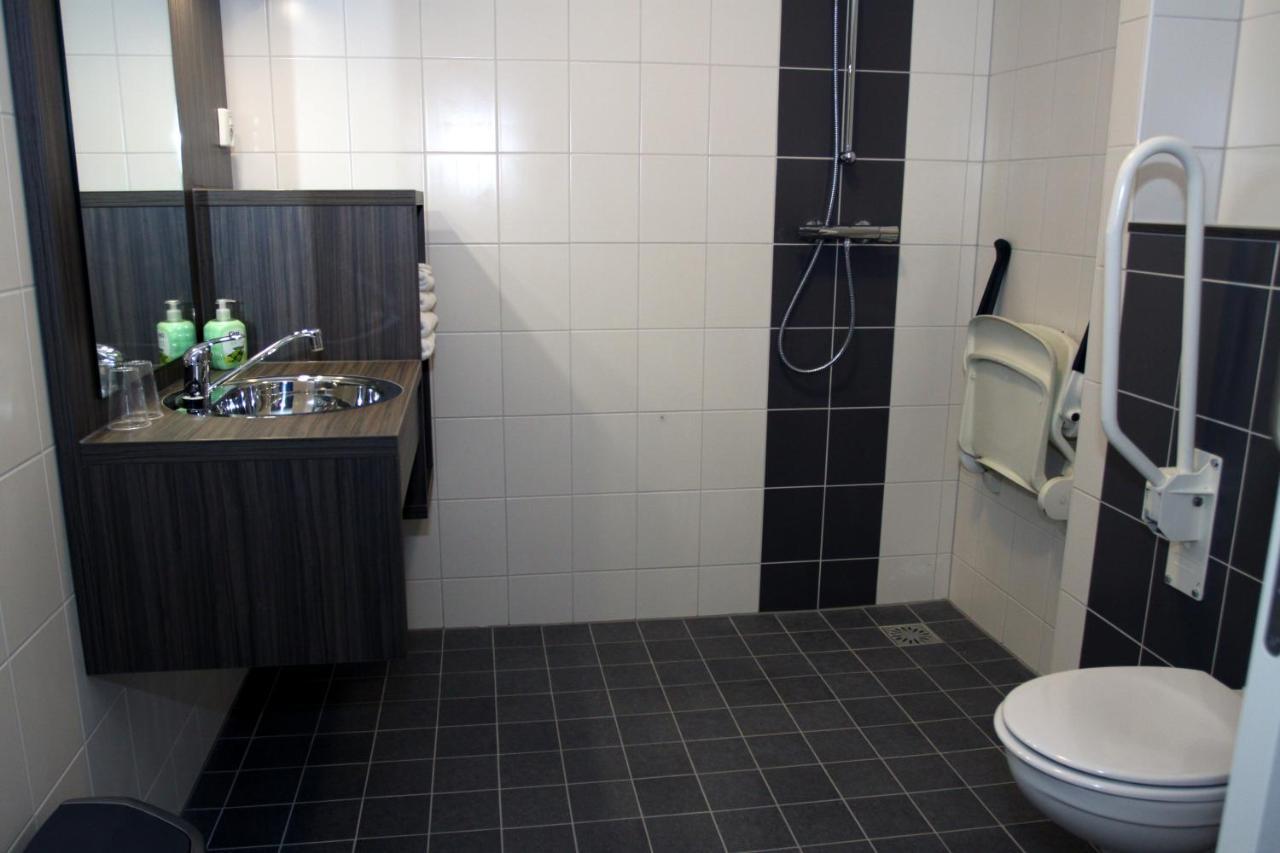 B&B Hotel De Vrije Vogel Elsloo  エクステリア 写真